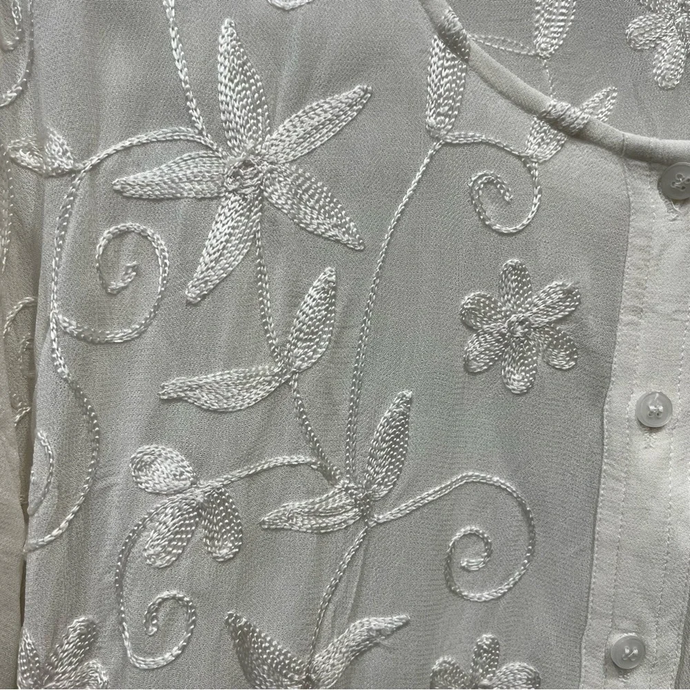 Soft Sorroundings Embroidered Button Down Top Women’s Size Large